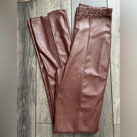 NWOT PrettyLittleThing burgundy faux leather split hem pants size 4 - Picture 14 of 16